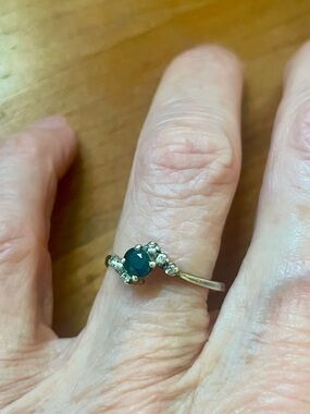 Vintage silver ring with sapphire and diamonds
